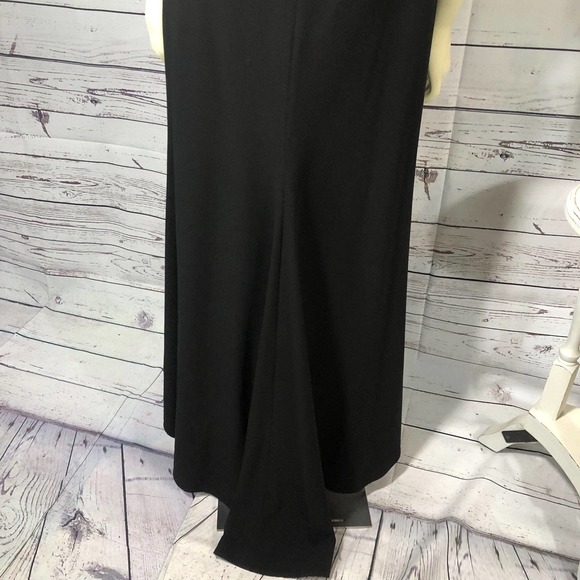 Vera Wang Floor Length Black Gown Cut Out Neckline and train on the back! - Picture 10 of 12